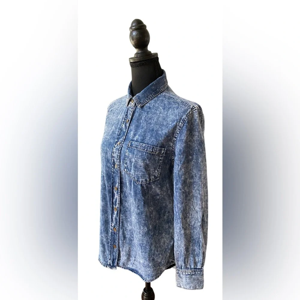 Mudd: Blue Washed Denim Button Down Shirt - Picture 4 of 17